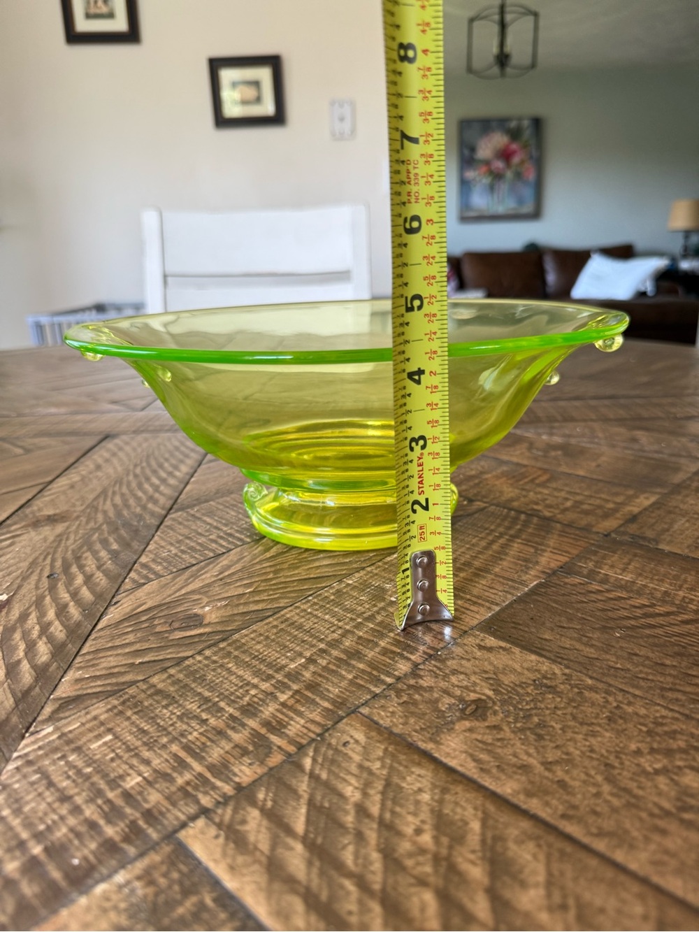Vintage Imperial Glass
Company vaseline (uranium)
glass bowl - Picture 6 of 11